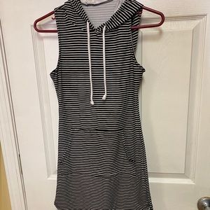 WINDSOR stripped sleeveless hooded tank dress
